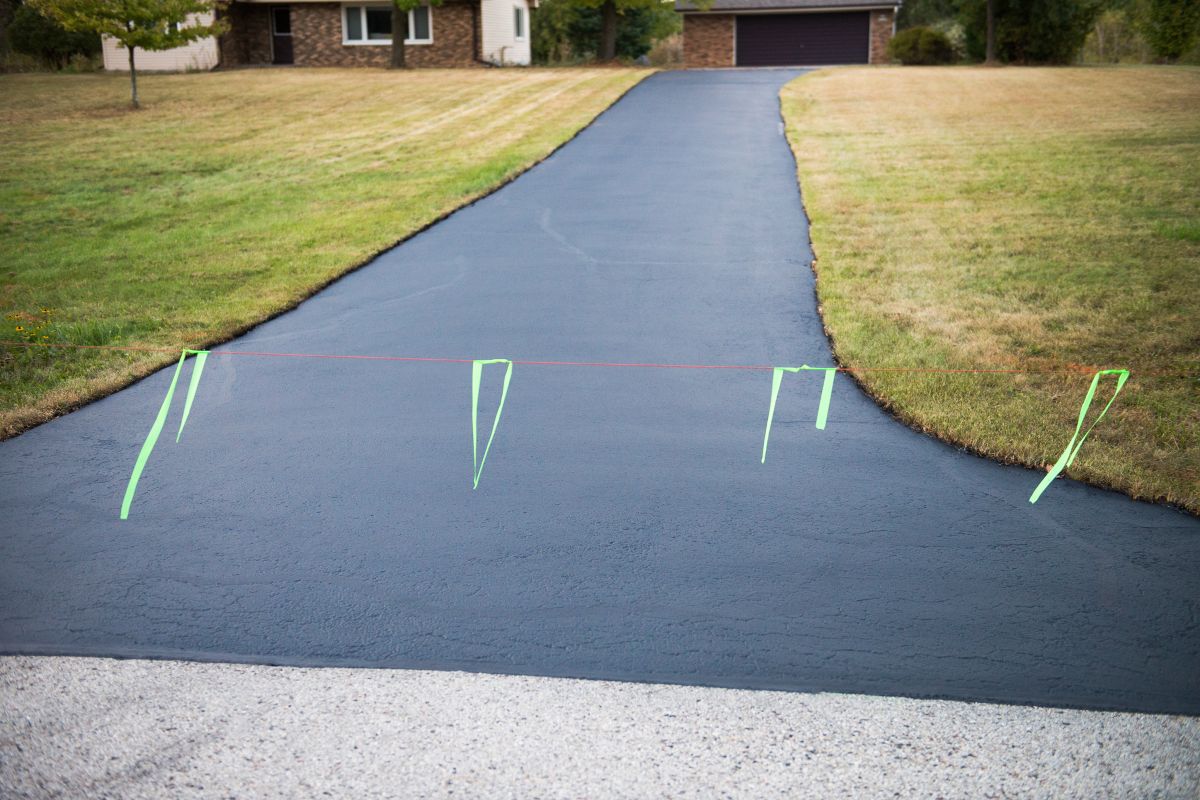 Edge Finishing of Asphalt Driveway